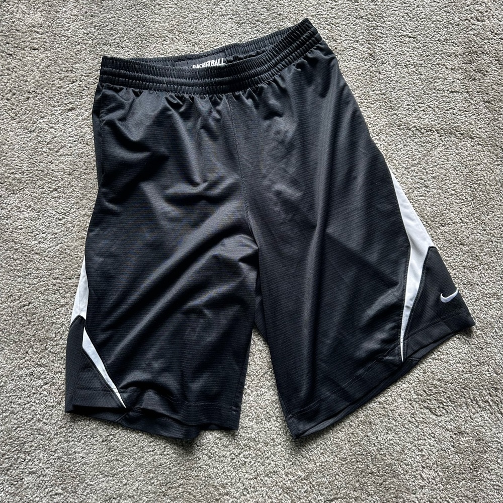 Men’s Black Nike Basketball Shorts Size Large